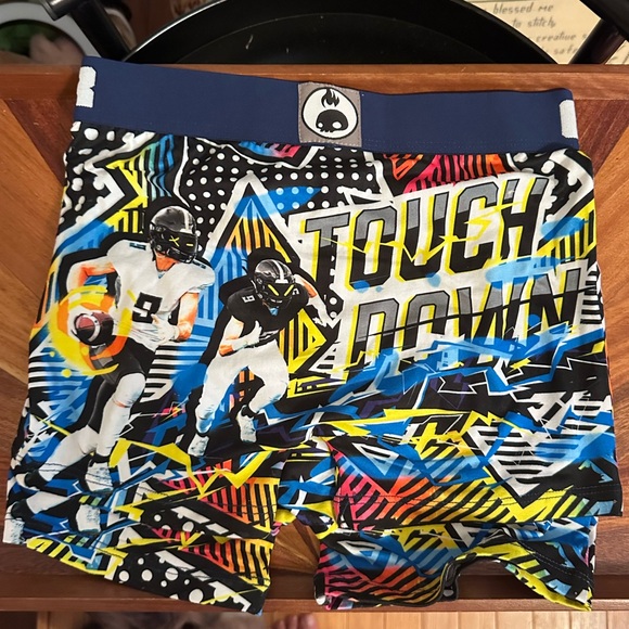 2 Crazy Boxer Brief American Football L (2) - Picture 3 of 4